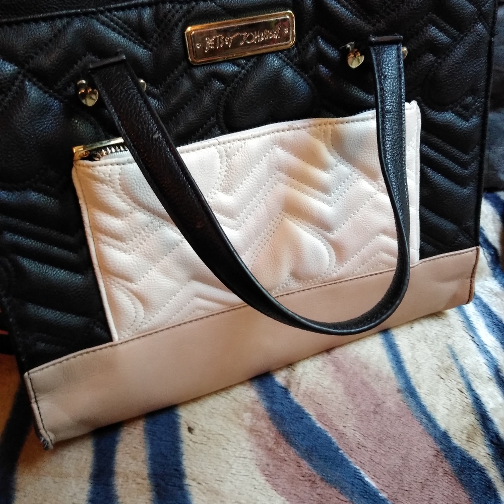 Handbag. - Picture 4 of 4